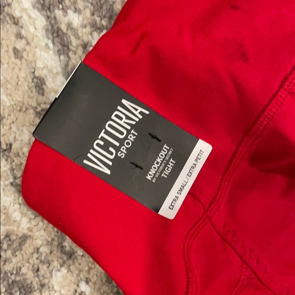 Victoria’s Secret sport red leggings brand new - Picture 3 of 5